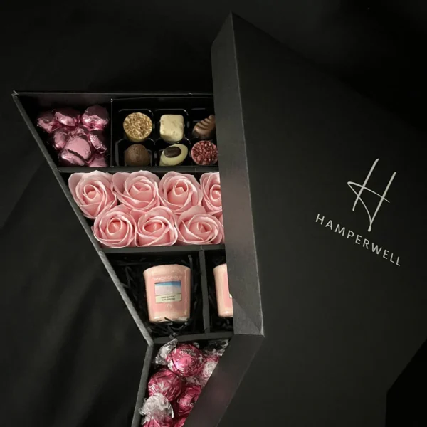 Valentines Shopping voucher & Bouquet Bundle - Image 3